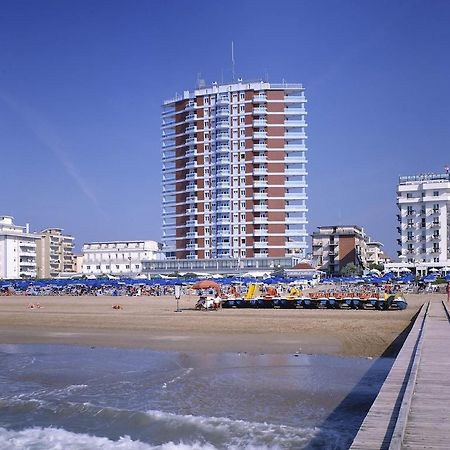 Hotel Caravelle&Minicaravelle Lido di Jesolo Exterior foto